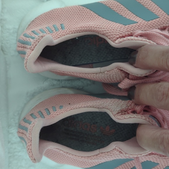 Pink/Coral Adidas Women’s 8.5 - Picture 4 of 5